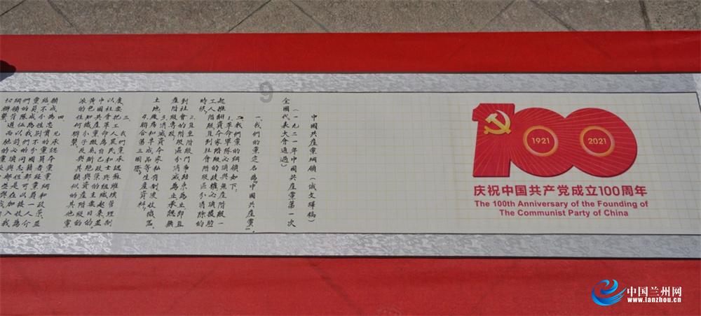 小仓鼠吃瓜子