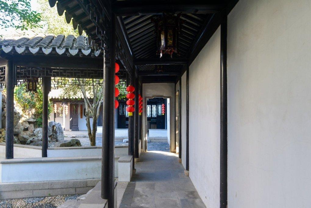 俄大使:布基纳法索有兴趣与俄罗斯发展经贸关系